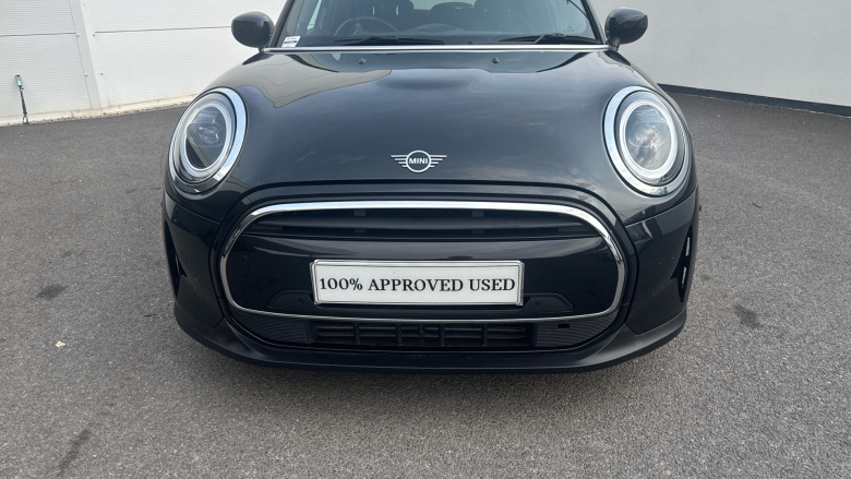 MINI Hatchback 1.5 Cooper Exclusive 5dr Auto Petrol Hatchback